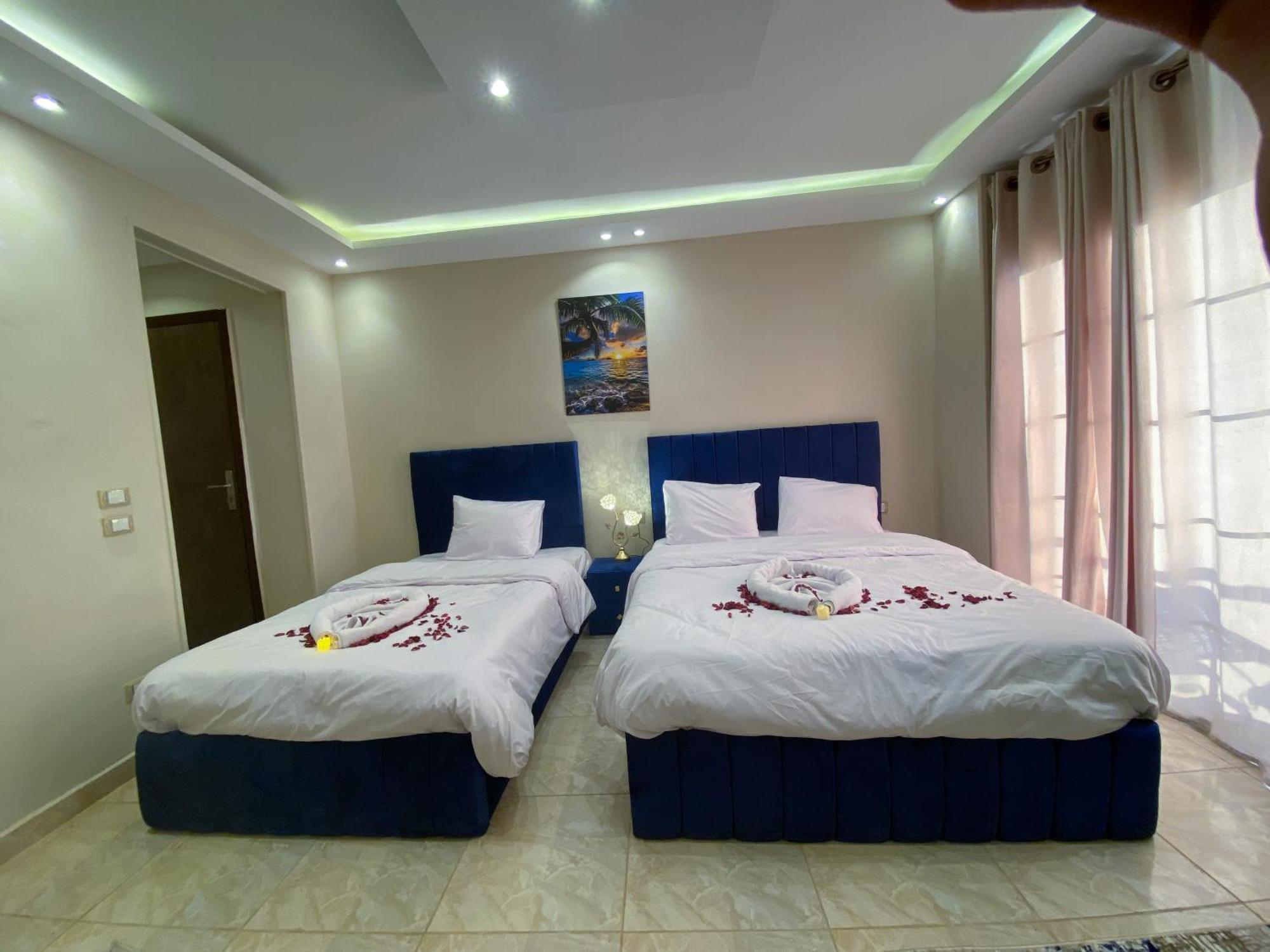 Young Pharaoh View Inn Kairo Bagian luar foto