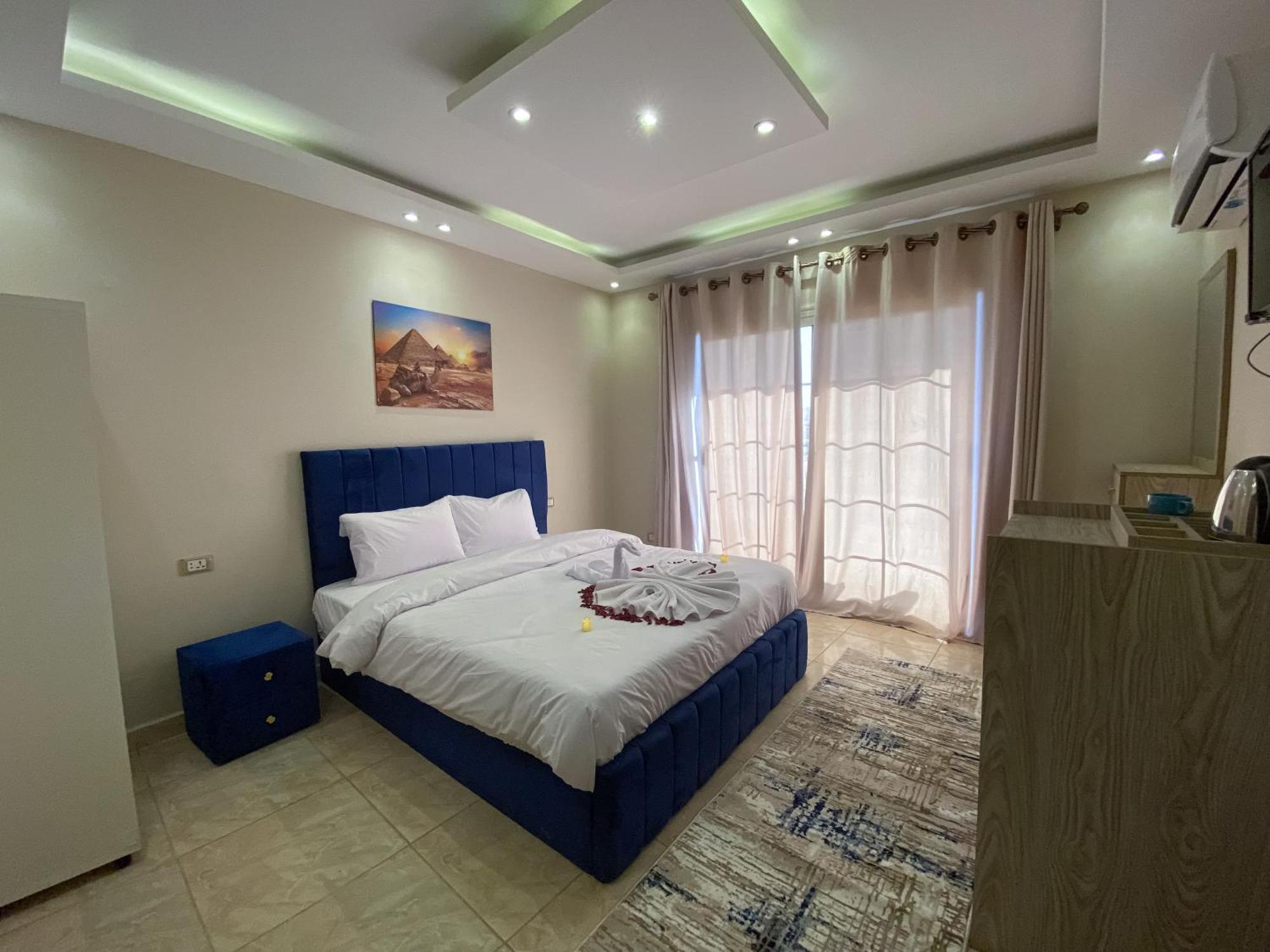 Young Pharaoh View Inn Kairo Bagian luar foto