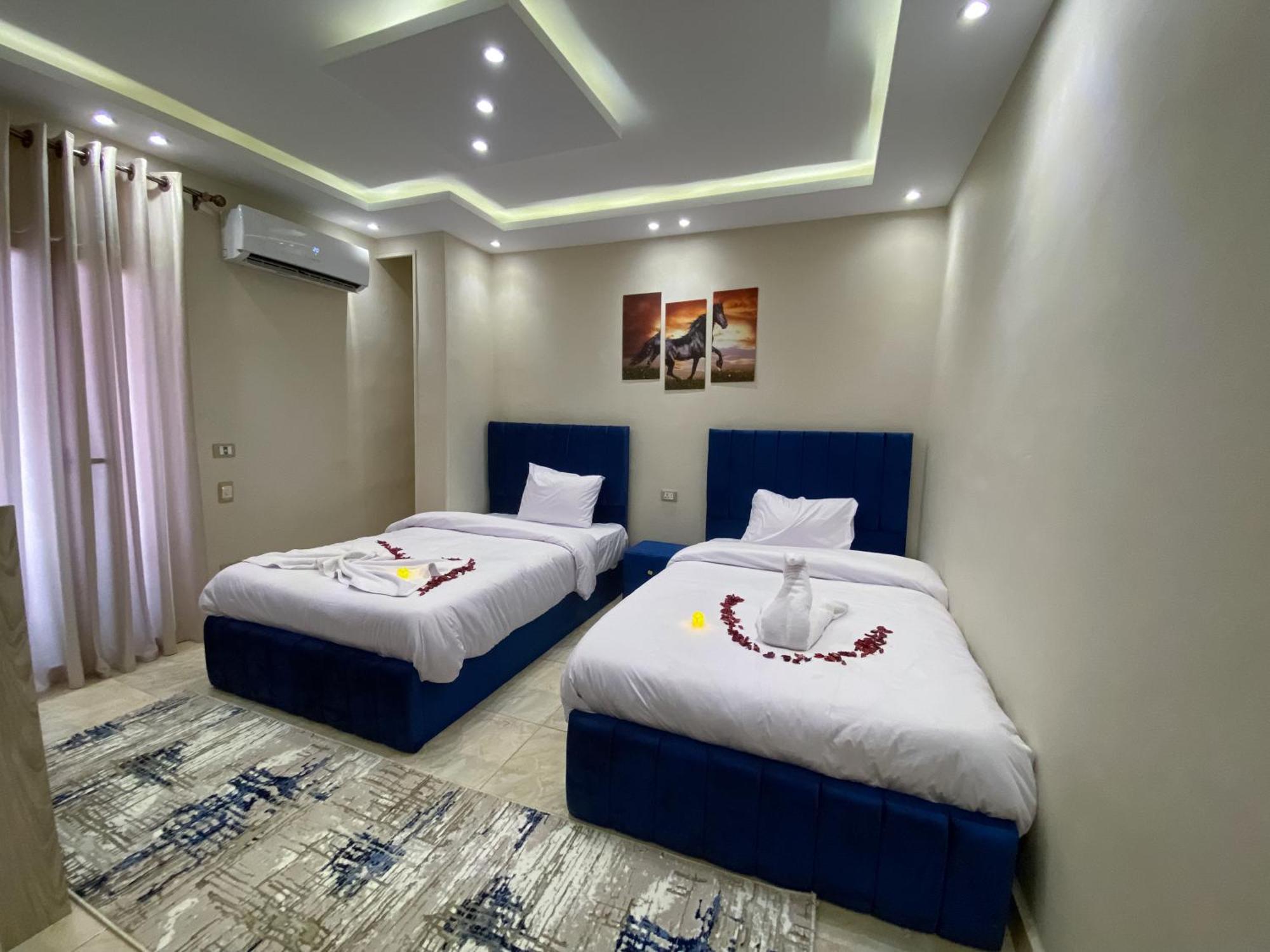 Young Pharaoh View Inn Kairo Bagian luar foto