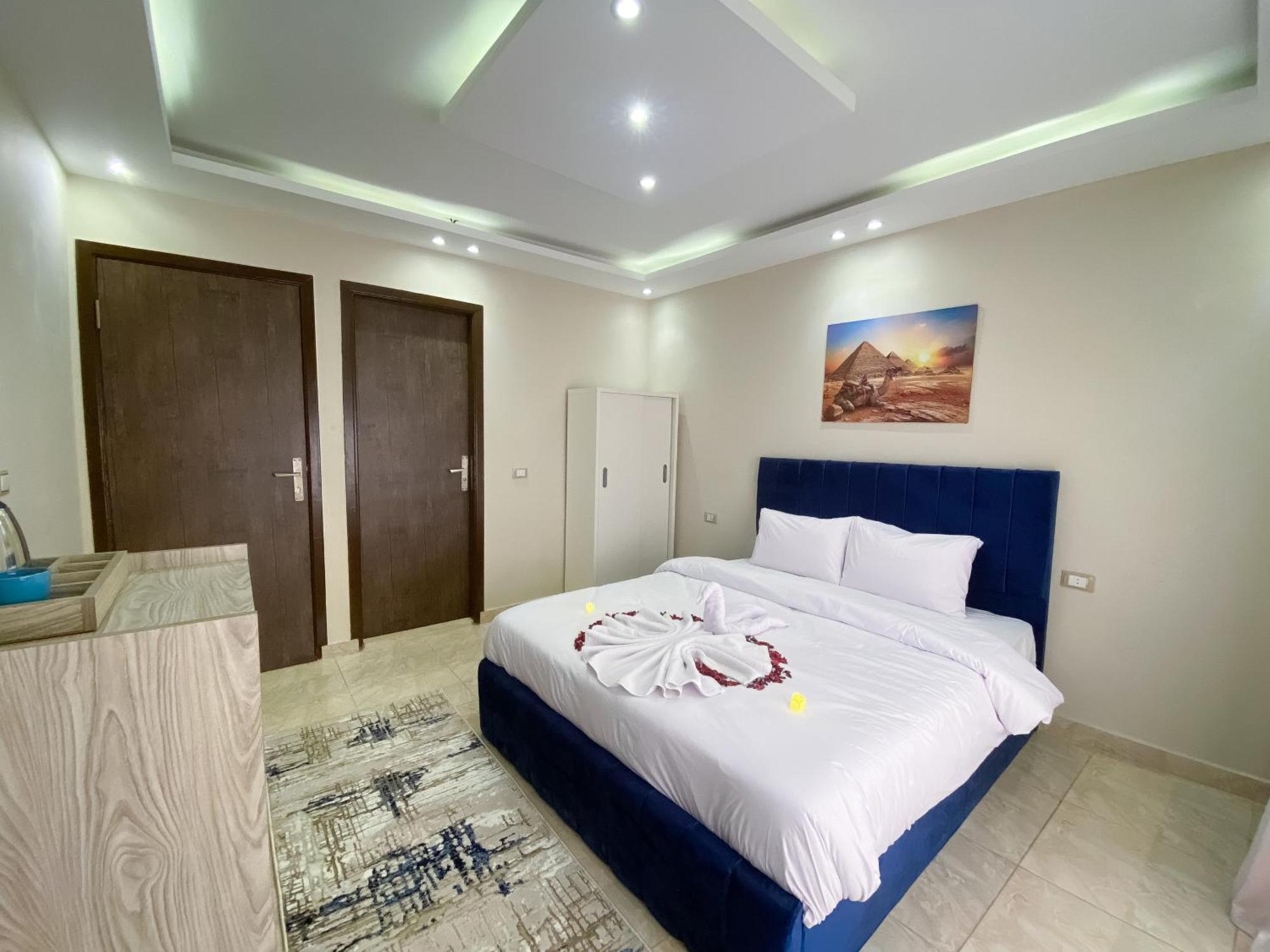 Young Pharaoh View Inn Kairo Bagian luar foto