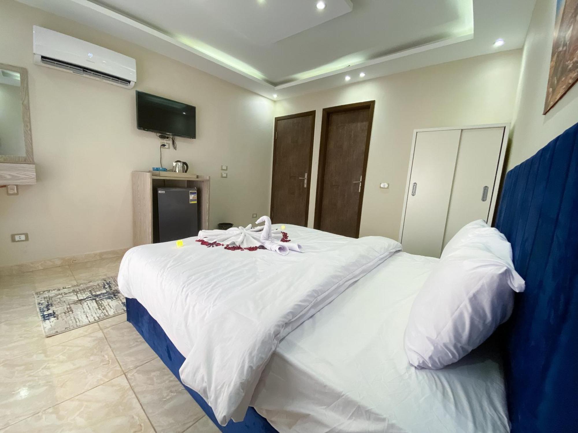 Young Pharaoh View Inn Kairo Bagian luar foto